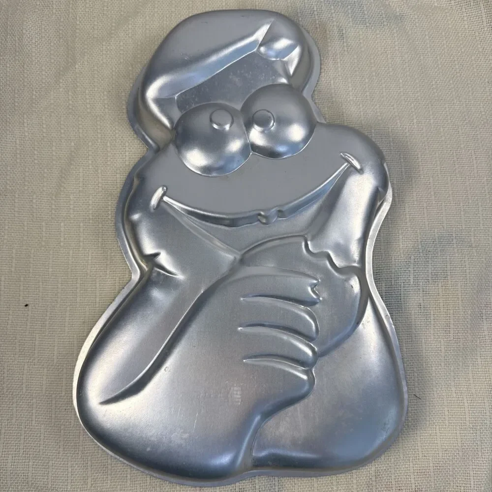 Wilton #502-7415 Cookie Monster Cake Pan Mold Muppets 1977 Aluminum